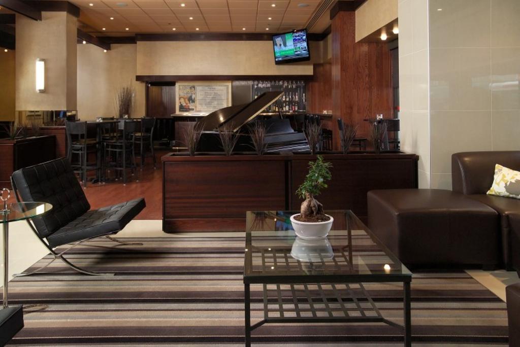 Best Western Primrose Hotel Downtown Toronto Bagian luar foto